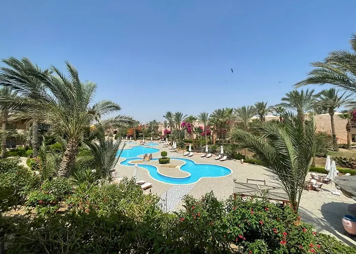 Th Blue Lagoon -